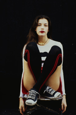 gasstation:  Liv Tyler by Lara Rossignol