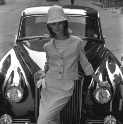 ladiesofthe60s:  Jean Shrimpton photographed