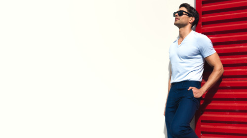 maledesktopwallpapers:  Alex Taraghi
