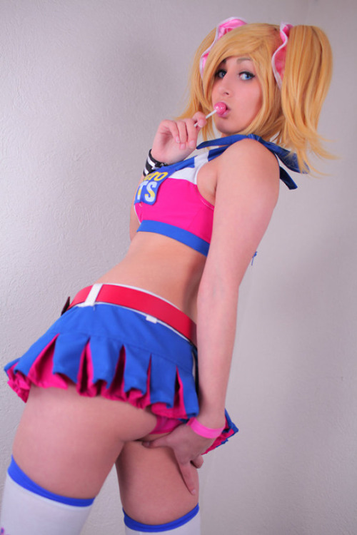 hottestcosplayer:  We feature the hottest cosplayers from around the world! Check us out on or website http://ift.tt/1ZrGMo2 for a full gallery! 