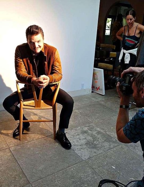 Pedro Pascal: Butwhat If I Didnt JUST Sit In The Chair??