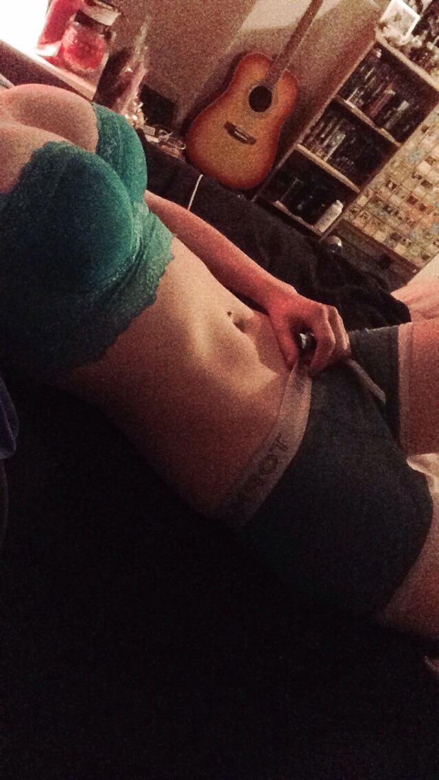 sinistermoments:  cutting-addict:  theycallmeink:  awildlolyappeared:  emlovescake: