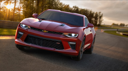 Chevy today dropped the curtain on the sixth-generation Camaro. Chevy claims that this new model provides a “faster, more nimble driving experience, enabled by an all-new lighter architecture and a broader powertrain range.”
Certainly, the...