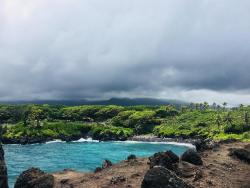 amazinglybeautifulphotography:  First time to be in Maui and it did not disappoint. [1334x750] [OC] - BhamBaron11