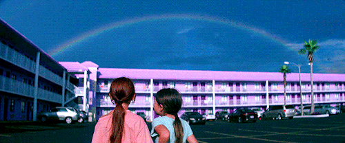 henricavyll: I can always tell when adults are about to cry.The Florida Project (2017) dir. Sean Bak