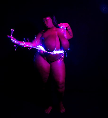 light whip gif // 2015 model: Ms Gottalottabody porn pictures