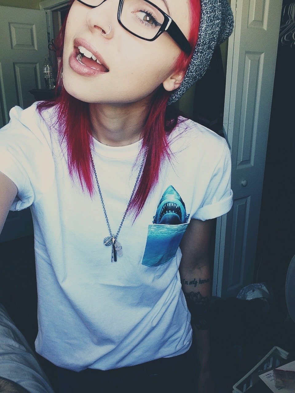 un-lockeddd:  okayjessokay:  ❗️   I need your shirt