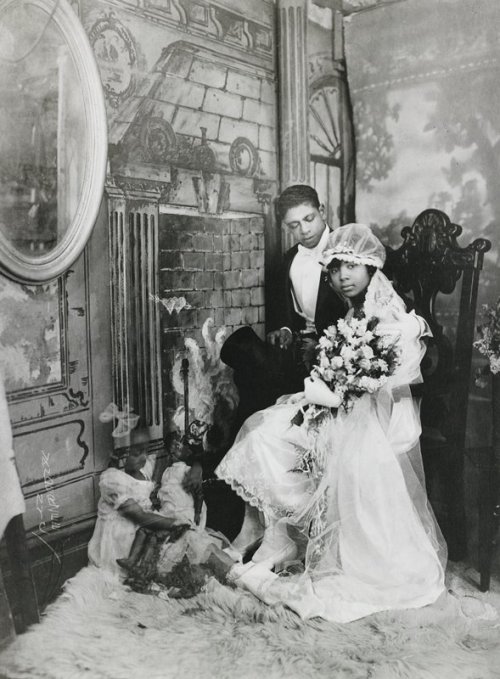 Vintage Wedding Portrays by James Van Der ZeeUntitled (Wedding Party) (1923) Wedding Portrait (1923)