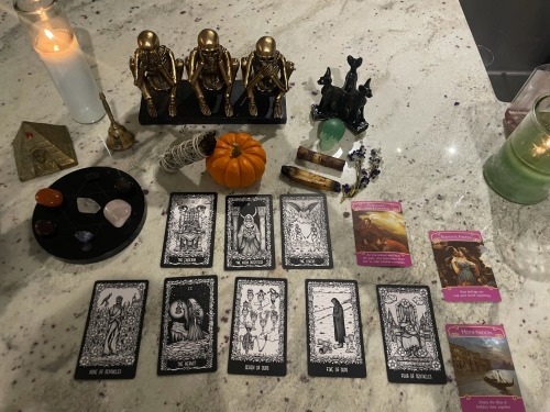 1. Pick A Card Reading