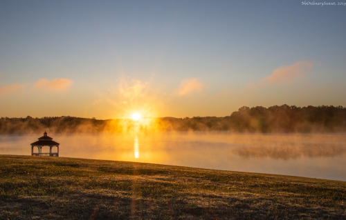 Sunrise &amp; SunsetSmith Mountain LakeUnion Hall, Virginia