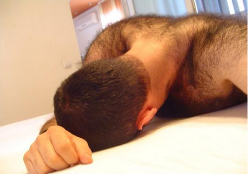 smoothsilk: hairybackstuds: Hairy guy webcams: http://bit.ly/2cLQ2Qn Fabulous Hair, I adore hairy men! 