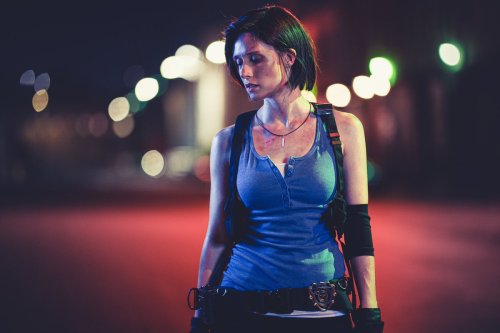 Resident Evil 3 Jill Valentine Cosplay by Nicole Tompkins (RE3 Remake and RE Village)