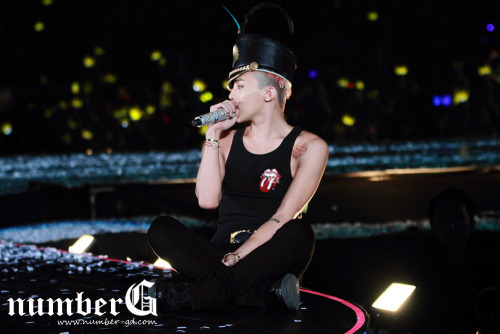 koreanghetto:      More GD Pictures @ Alive Tour in HK Do not crop, delete watermark, or edit the photo Source: secret (http://www.number-gd.com)     