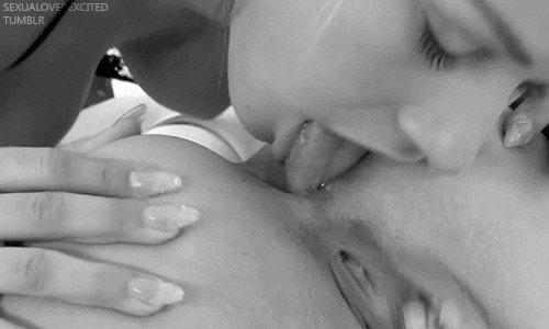 loveanalfucking:  want to see some sexy girls that love anal sex?????  then check