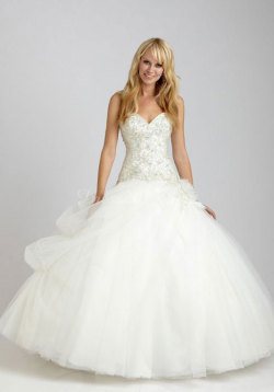 holypeachzombie:Ball Gown Natural Waist with Applique White Tulle  Wedding Dress