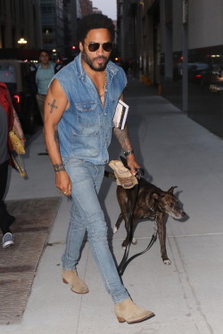 femburton:  celebritiesofcolor:  Lenny Kravitz