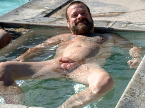 Hot tubbin