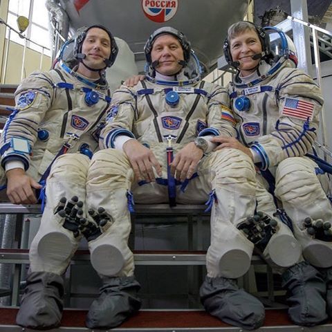 colchrishadfield:Peggy, Oleg and Thomas leave Earth in 6 hours. Courage. www.nasa.gov/multime