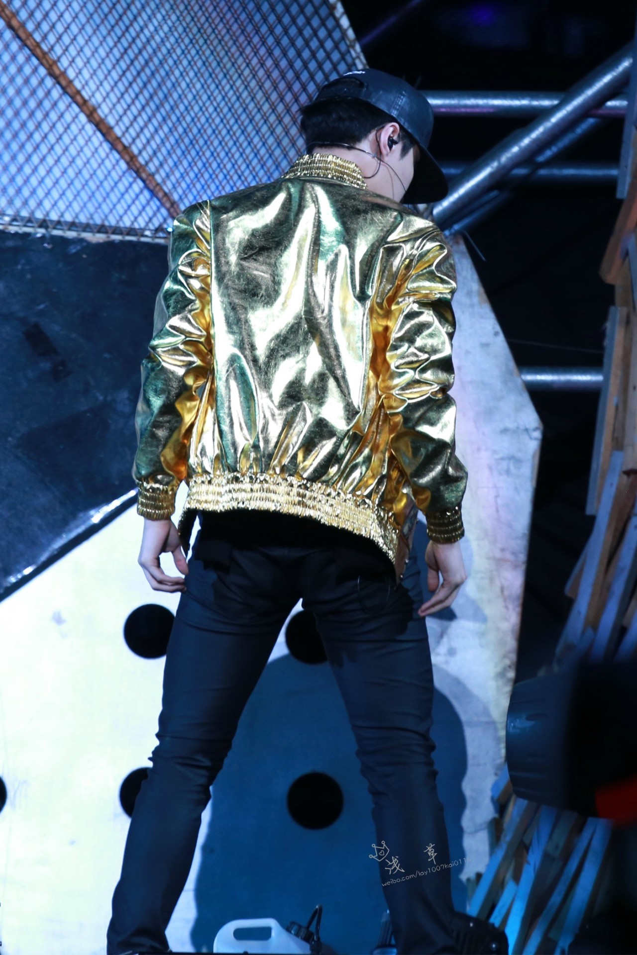 fy-yixing:  photo by 浅草;DO NOT EDIT. (1/2/3/4/5/6) 