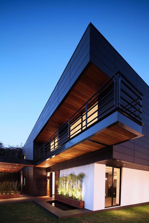 stevetrs:  Fatima House by Jorge Hernandez de la Garza 