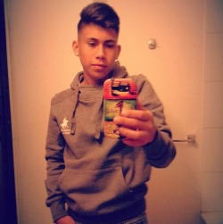 autentiko:  flaite69:  Thomas de 18 años, futbolista de Quilicura tiene un pico más que rico  K riko el joven