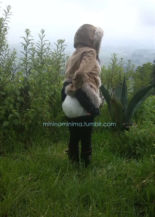 mininaminima:  Diaper check on the hill over the mermaid’s lagoon. 