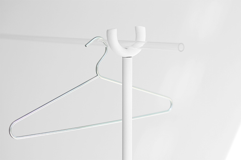 / Love Aesthetics/ DIY / The studio clothing rack