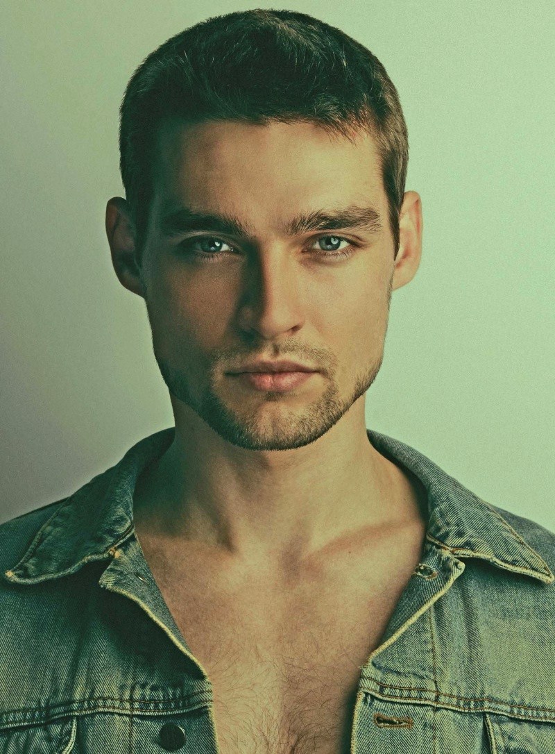 joselito28:  alejoxv-favmen follow me : www.joselito28.tumblr.com