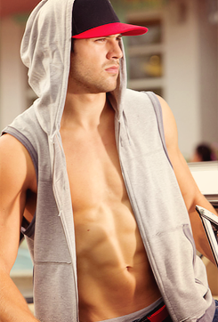 keithmikal:  poisonparadise:  Ryan GuzmanStep Up Revolution  ƒancy 
