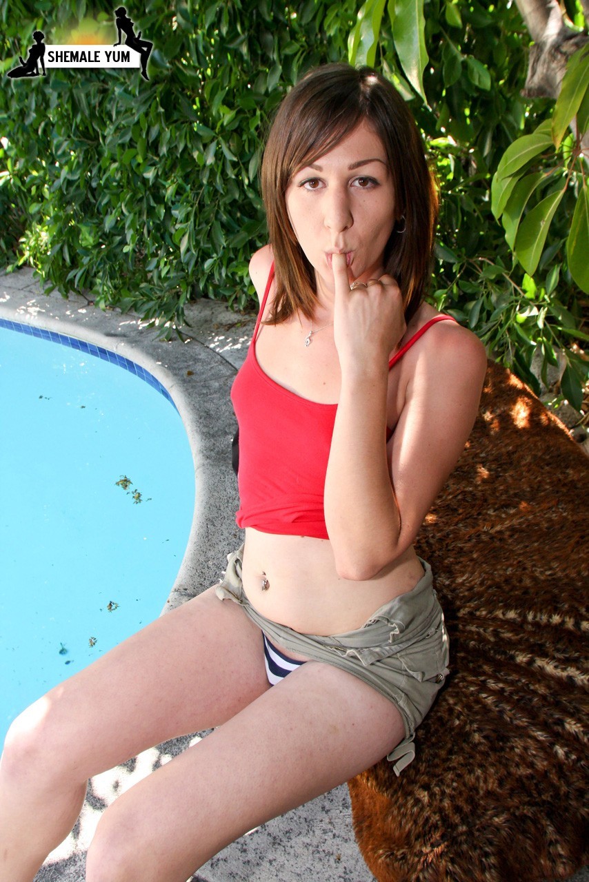 trapsearch:  Lexington Thornberry cute girl next door!  This is Lexi’s second