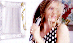worlddelevingne:  cara blog
