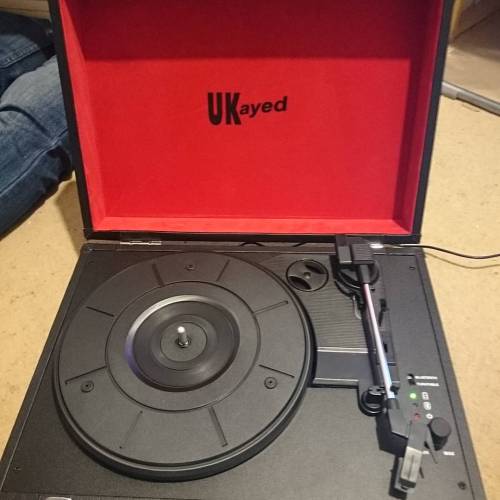 I finally bought a record player!! I needed one for the signed TLC album I’m getting for the k