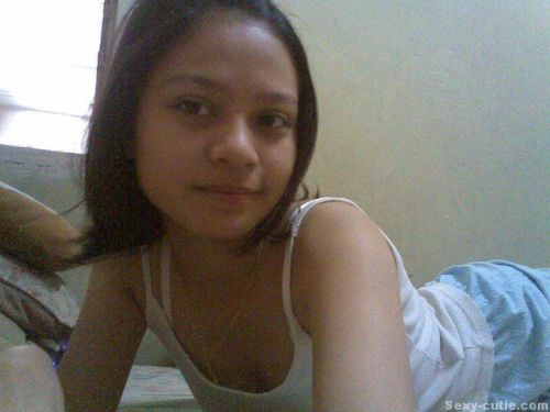 john843:  andy6673:  jaguhkote:   themalaysexaddict:   Hari ini kan hari Jumaat, jangan biarkan teman wanita anda kesangapan. Layanilah dia, nafkah batin jangan diabaikan   Kalo dpt mmg aku buat bini   Ada telekung kat belakang!! HAHAHAHA   Nice pussy