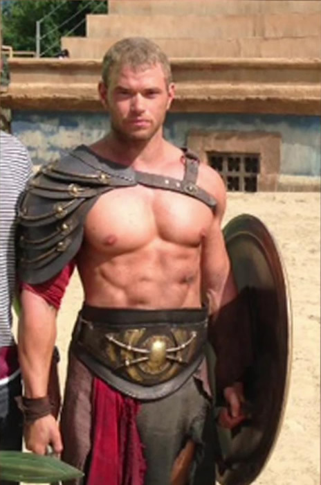 Porn Pics Kellan Lutz at Hercules The Legend Begins