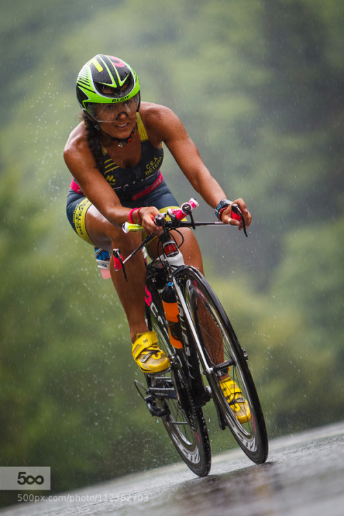 superbimages:  Bajo la lluvia del BH Zarauzko Triatloia by Photodeporte-Manu ift.tt/1MVtC8a