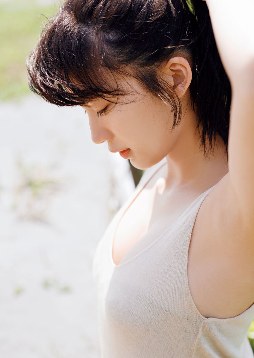 uptou:  週刊ビッグコミックスピリッツ 2018年27号 小倉優香 
