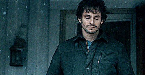 amatesura:  Hannibal + falling snow