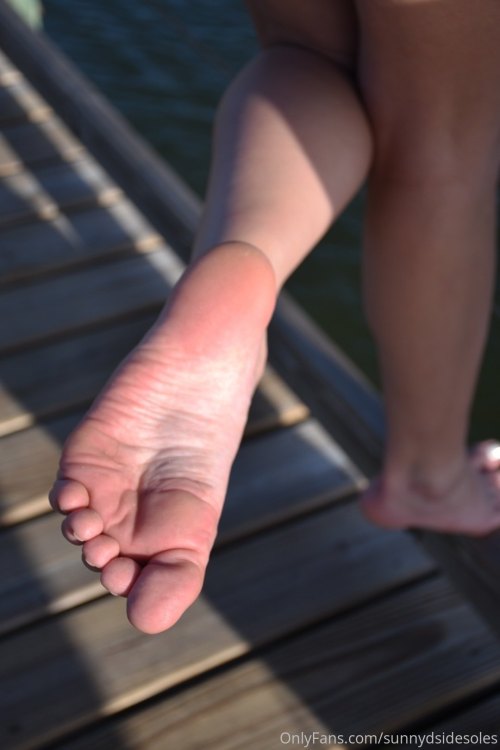 Porn photo Amateur Feet