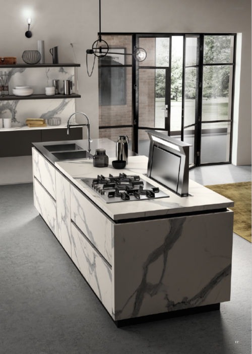 castellettiarredamenti:  L'isola in cucina: al centro la funzionalità.