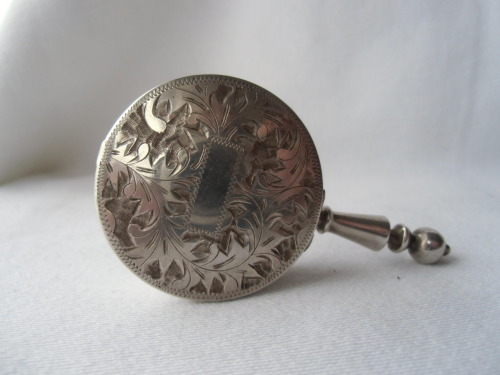 Portable ashtray or “pocket butler” made from sterling silver, Victorian era.