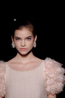 vogue-is-viral:  Barbara Palvin @ Chanel Haute Couture