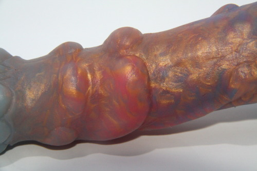 tevetoys:This is just too pretty to not share ALL THE PICTURES. So here you go.