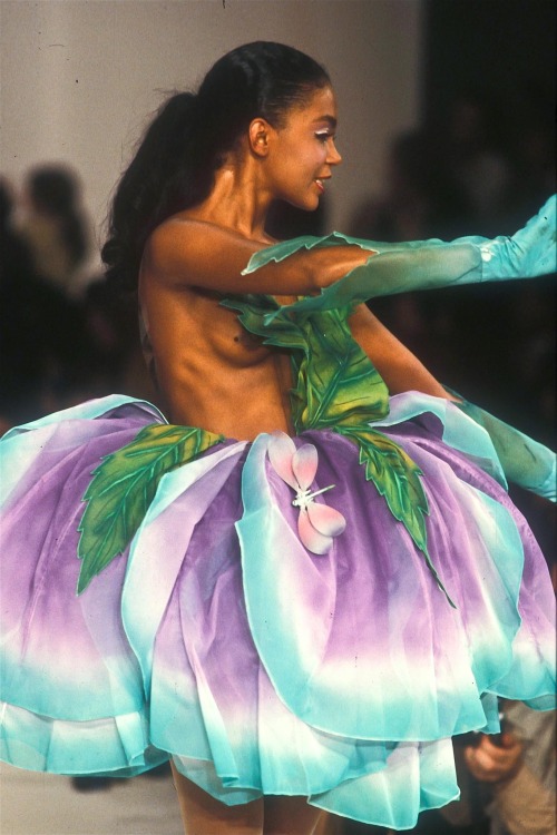 Thierry Mugler, Ss82