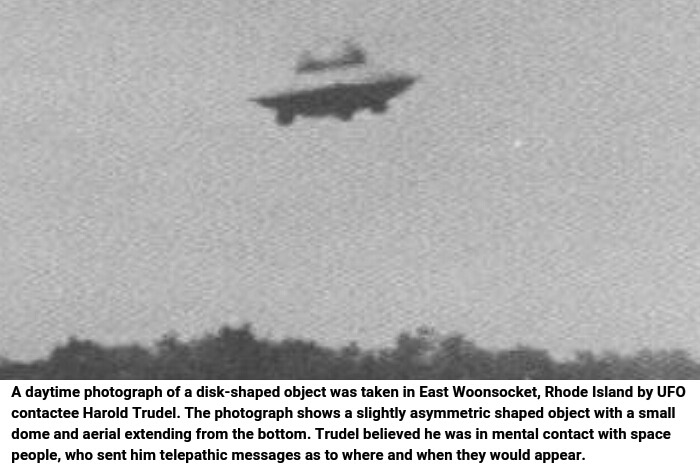 ufo-the-truth-is-out-there:  Considered to be the Five Best UFO Photos Ever Taken