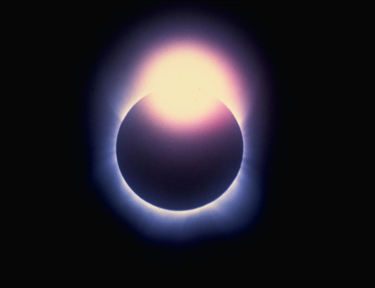 spaceplasma:  Solar eclipse, June 11th 1983  The `diamond ring’ effect occurs when