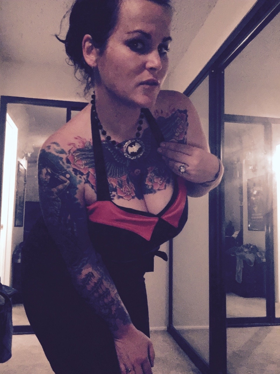 erin-alkaline:  After wedding mess. Vol. II