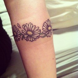 Fuckyeahtattoos:  My Daisy Chain Tattoo :) Done By Sharuzen At Tattoo Crew, Kingston,