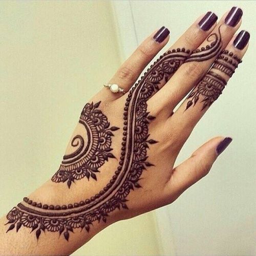 haine-dekreinz:  (via henna | via Facebook) porn pictures