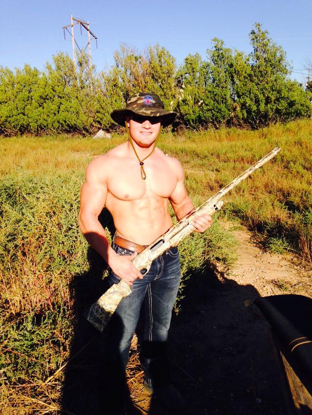 hotwebdudes:  http://hotwebdudes.tumblr.com/