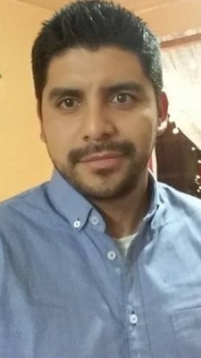 vaqueritosmexicanos:  regioshot56:  Hernan hetero abogado cachondo muy serio y resultó más cachondo que otros  Que verga 